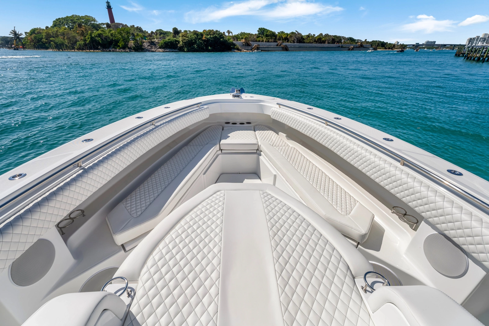 42ft HCB Yacht For Sale
