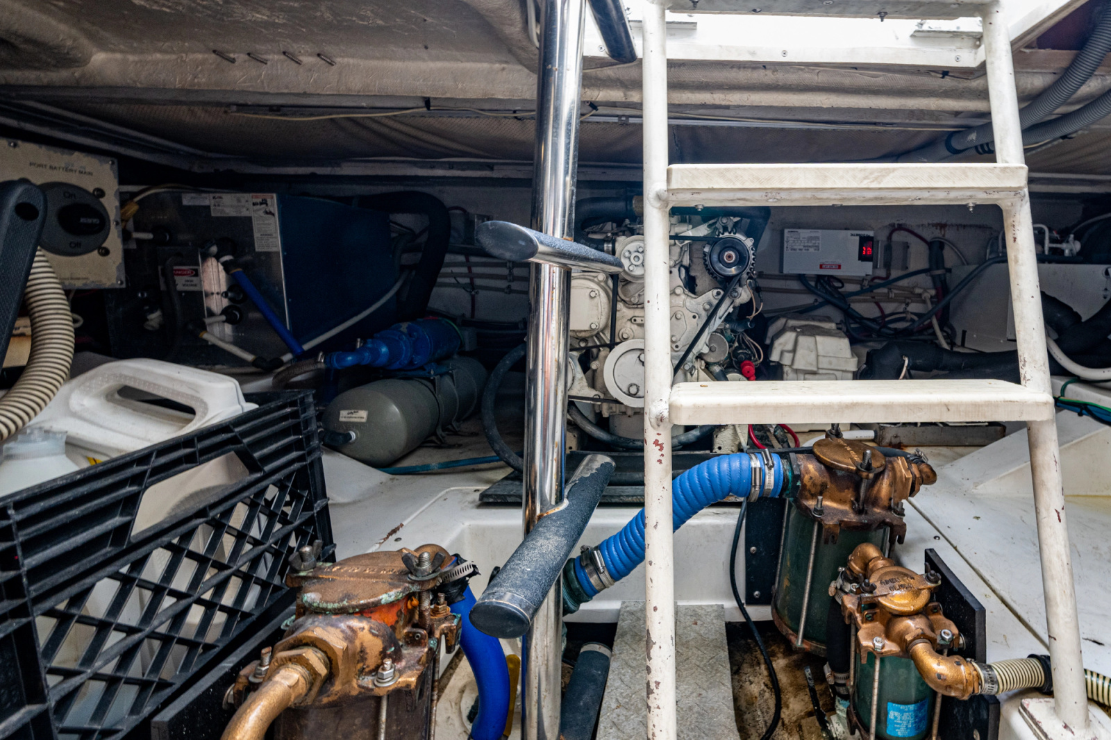 2001 Bertram 390