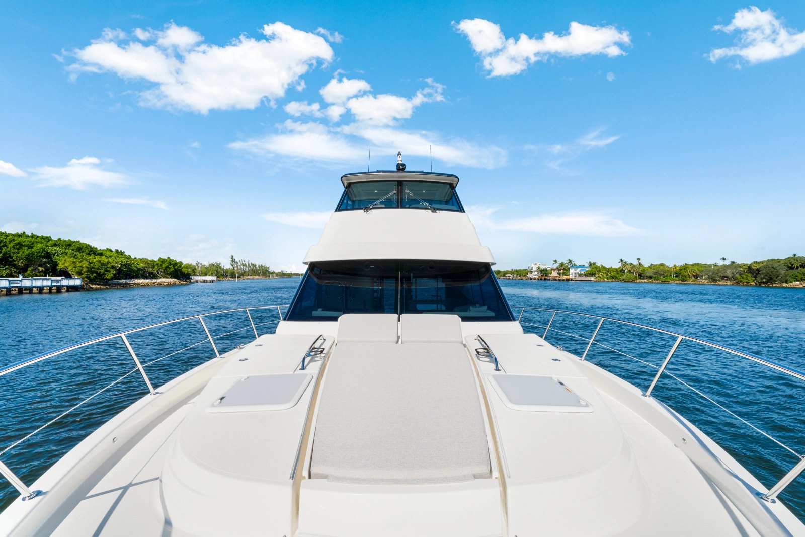 50 SPORTS MOTOR YACHT 50ft Riviera Yacht For Sale