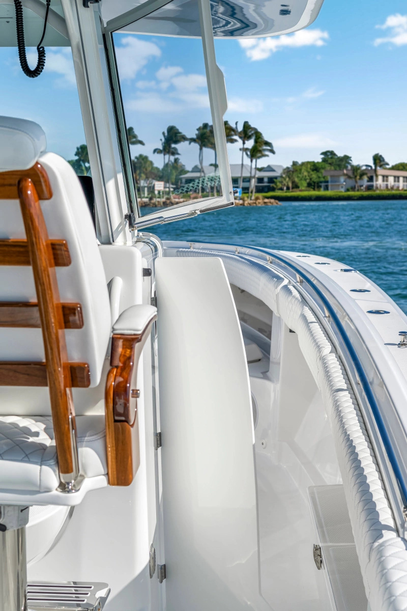 42ft HCB Yacht For Sale