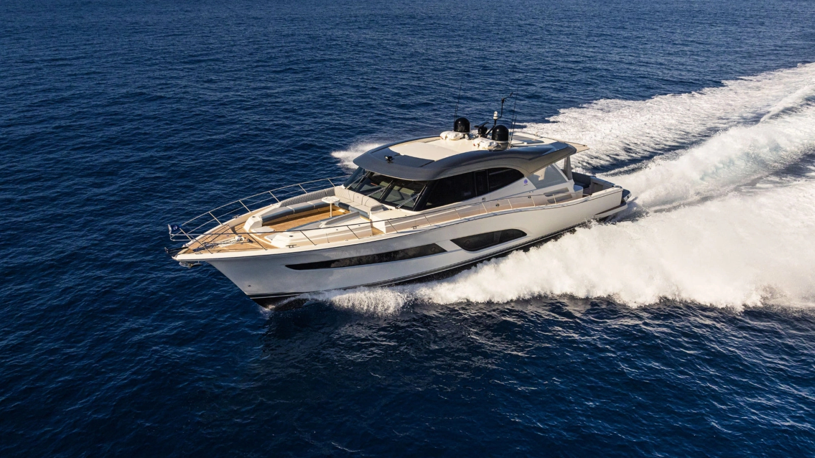 645 SUV 65ft Riviera Yacht For Sale