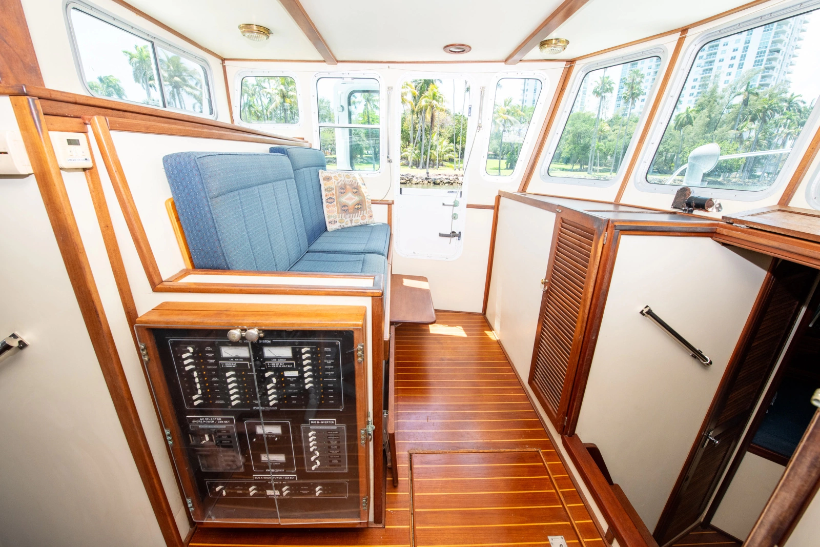 2003 American Tug Trawler Pilothouse 36