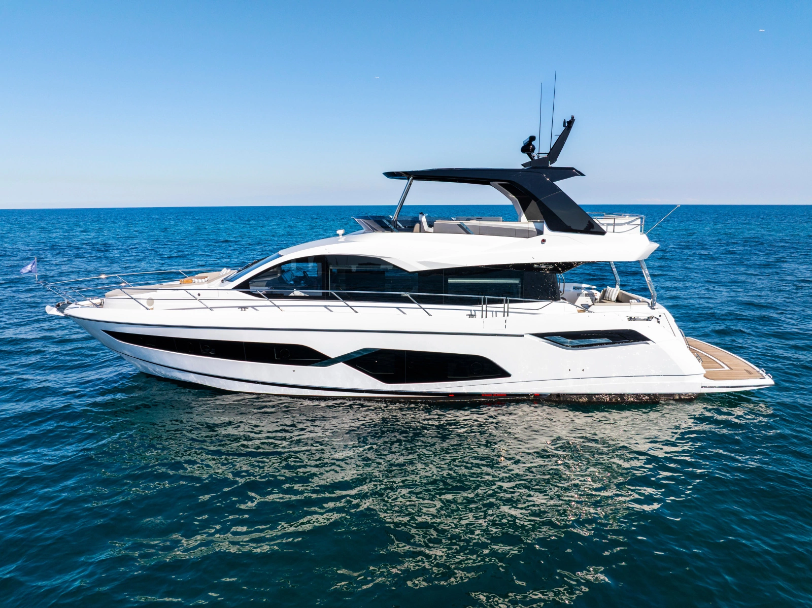 MANHATTAN 68 68ft Sunseeker Yacht For Sale