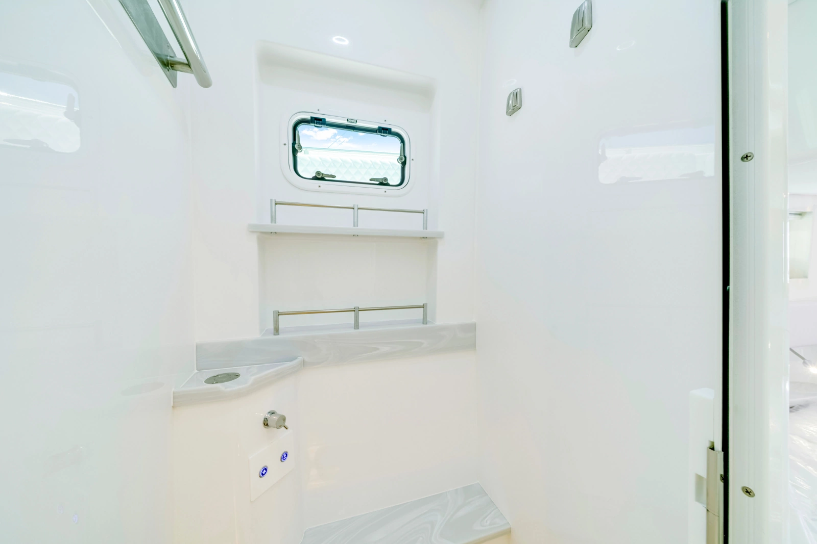 56ft HCB Yacht For Sale