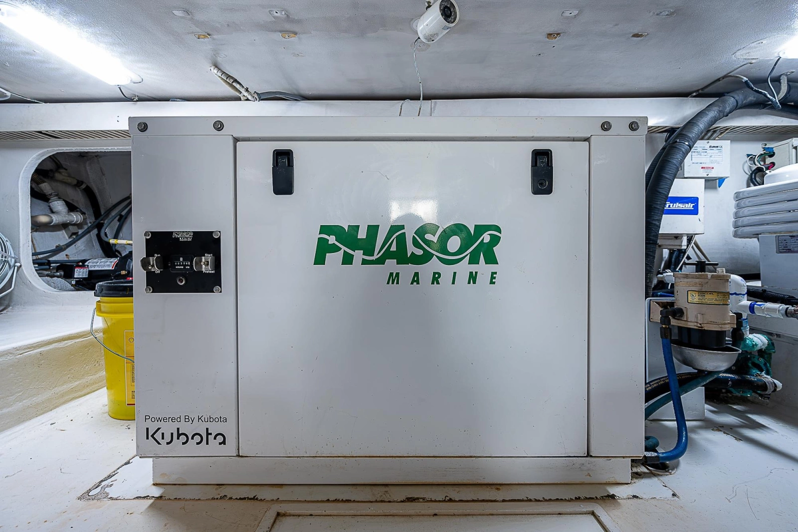 1998 Viking 47 Convertible