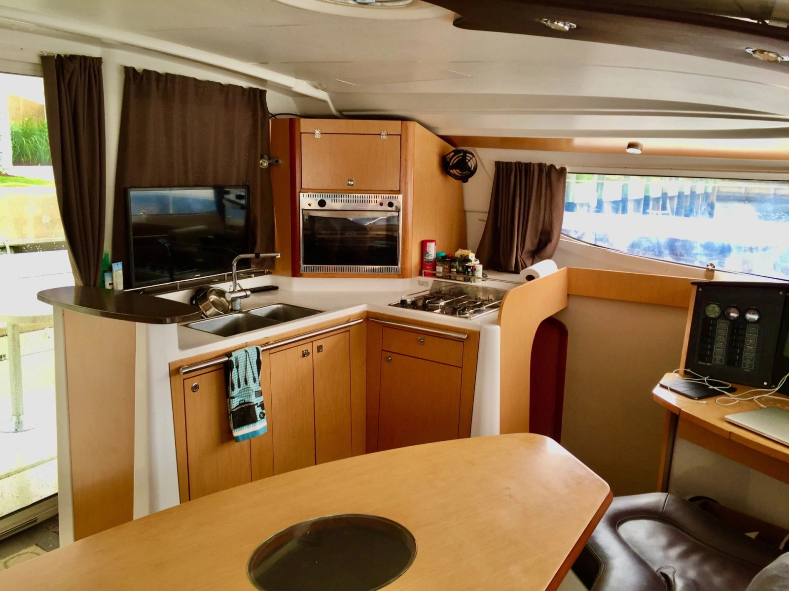 2011 Fountaine Pajot Lipari 41