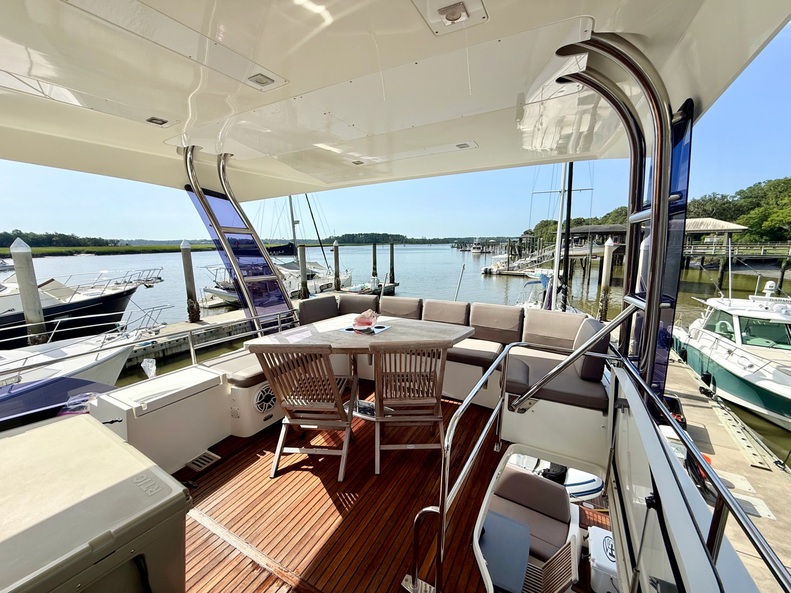 2017 Prestige 560 Fly