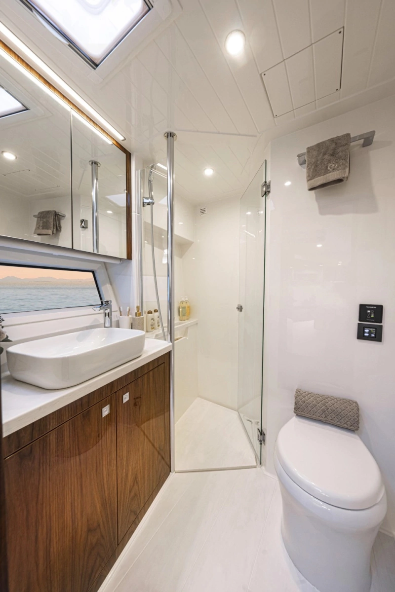 465 SUV 46ft Riviera Yacht For Sale