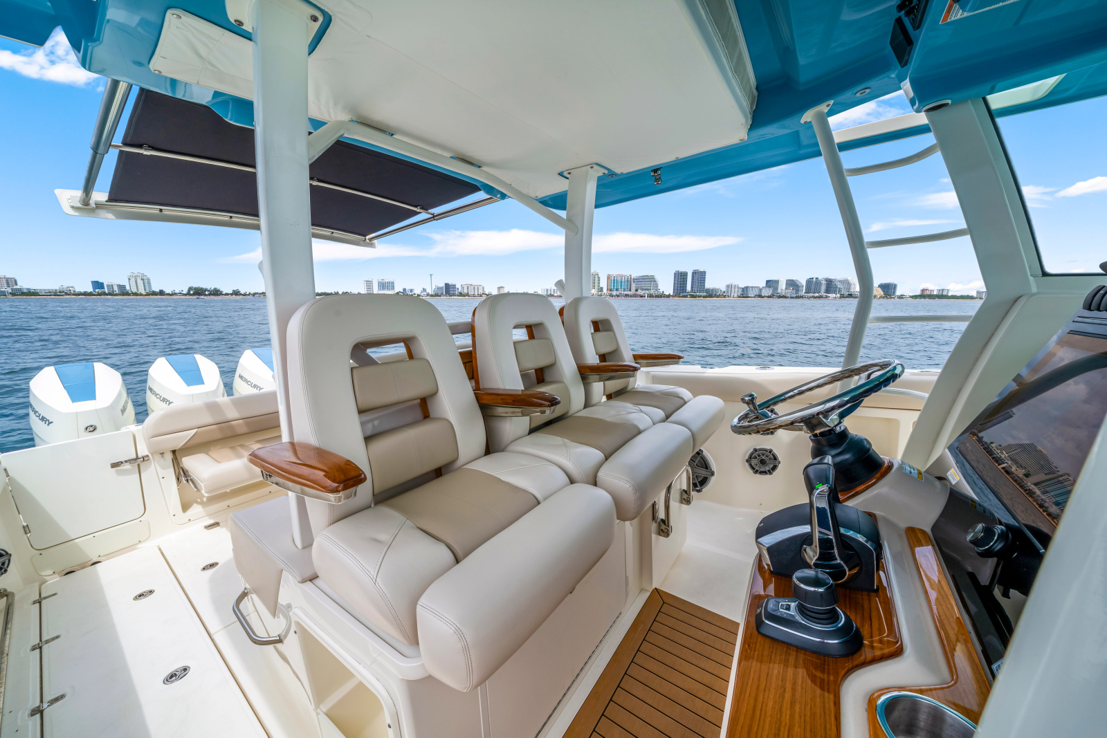 2025 Boston Whaler 380 Outrage