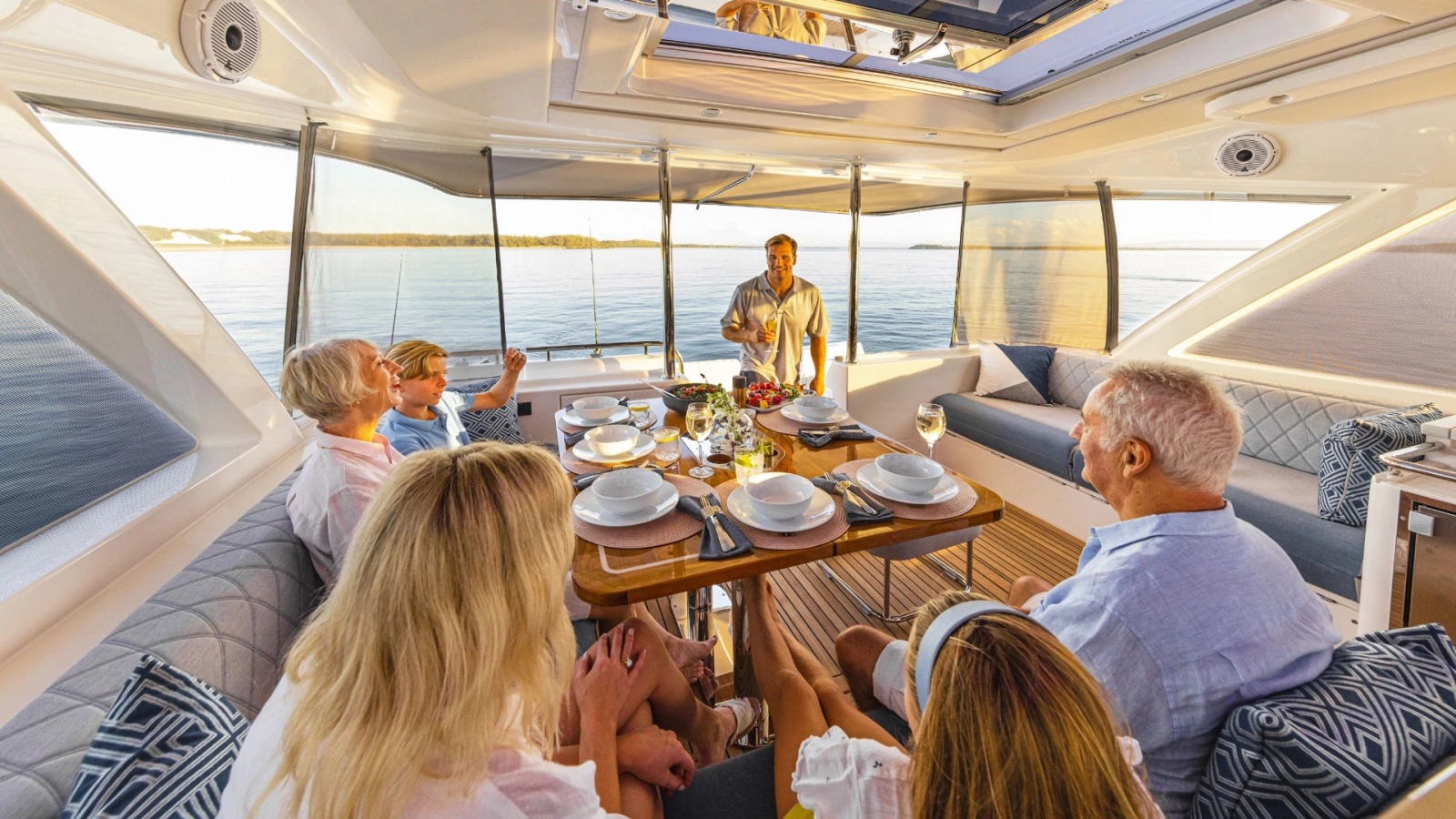 645 SUV 65ft Riviera Yacht For Sale