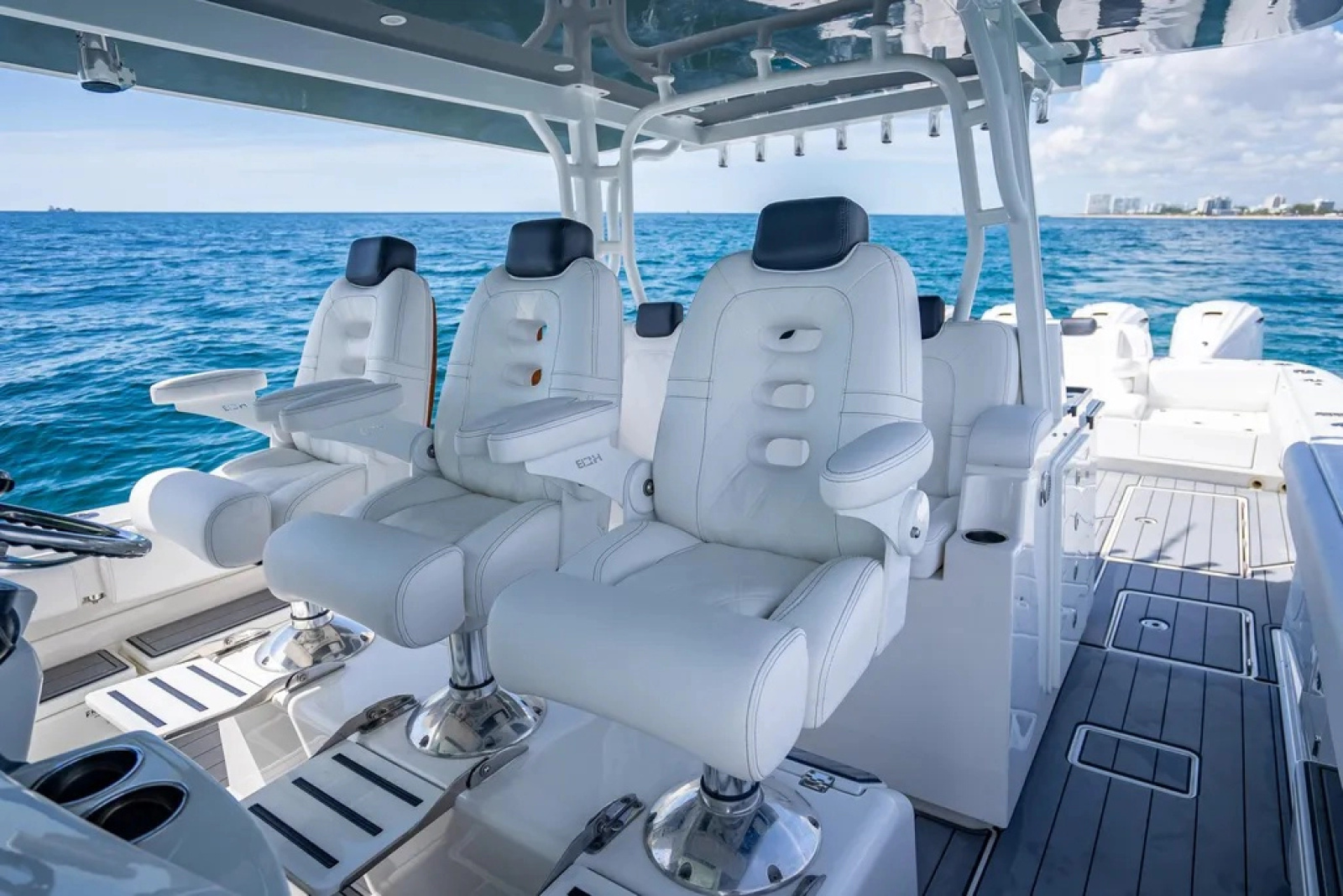2019 HCB 53 Suenos