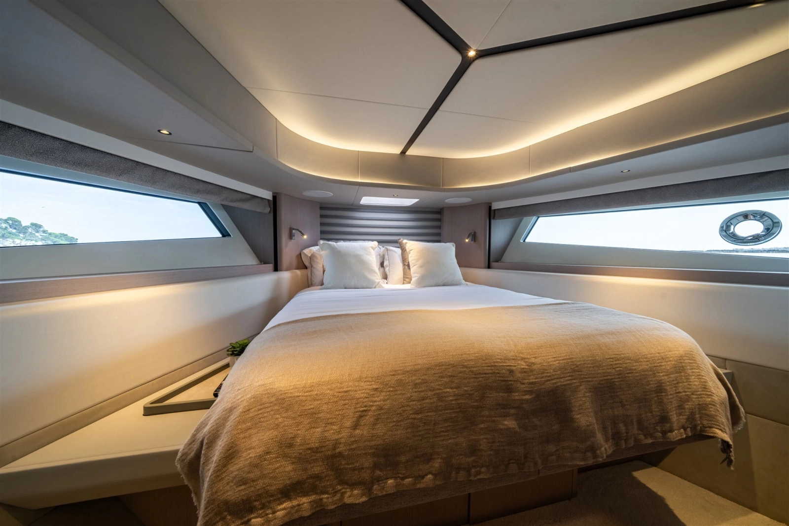 PREDATOR 55 55ft Sunseeker Yacht For Sale