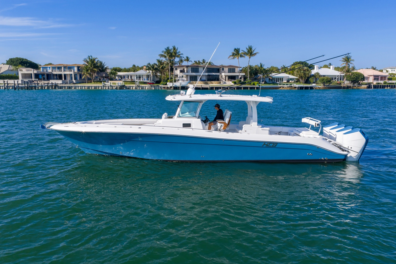 42ft HCB Yacht For Sale