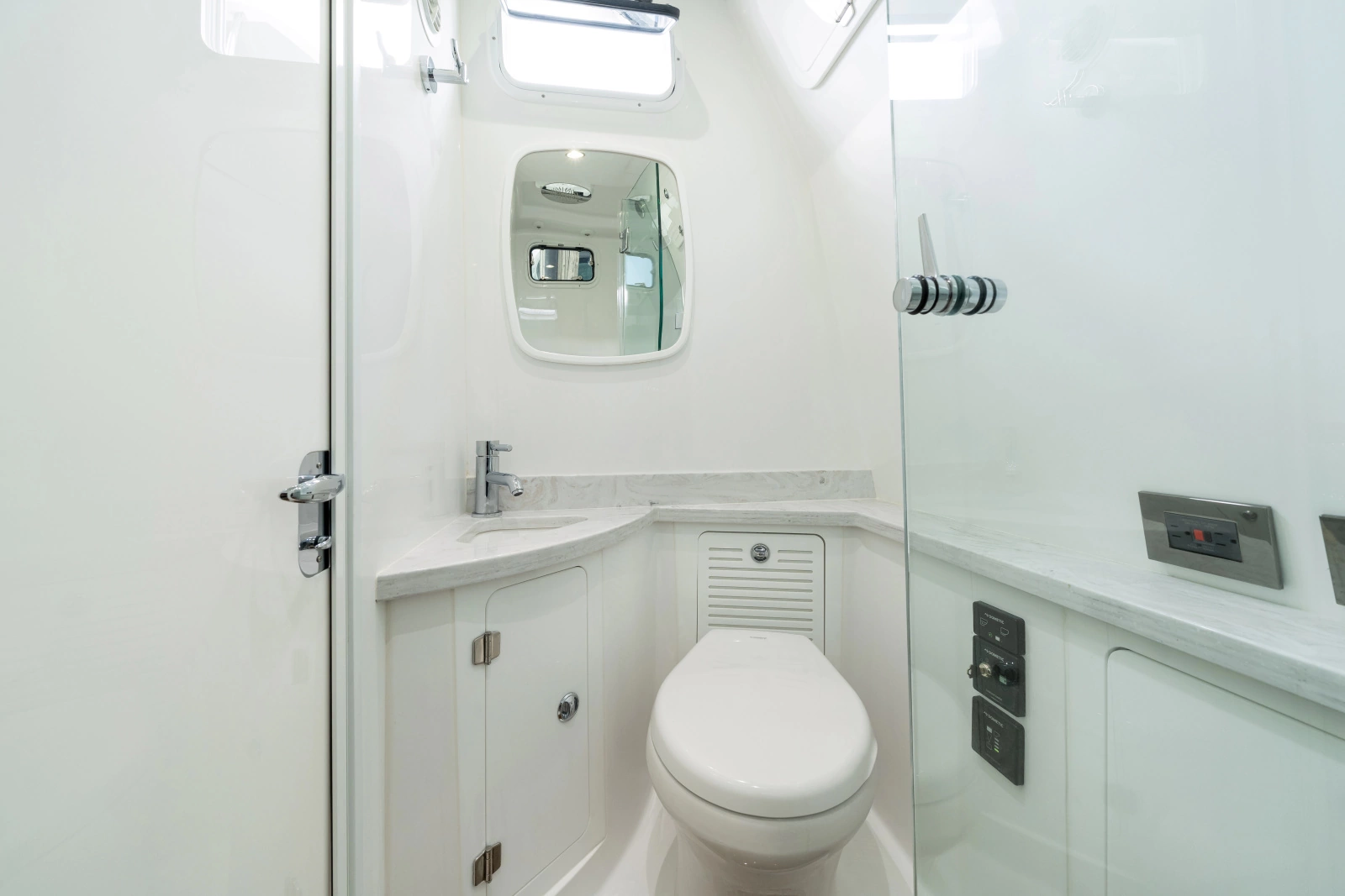 53 Suenos RXV 53ft HCB Yacht For Sale