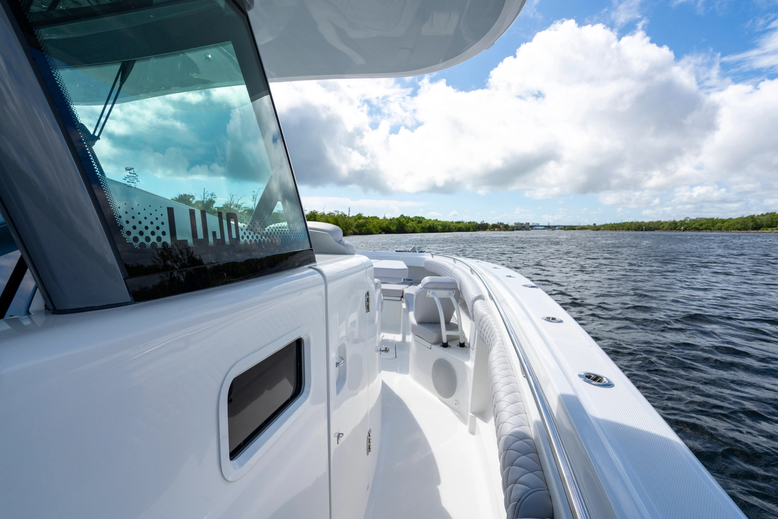42 Lujo 42ft HCB Yacht For Sale