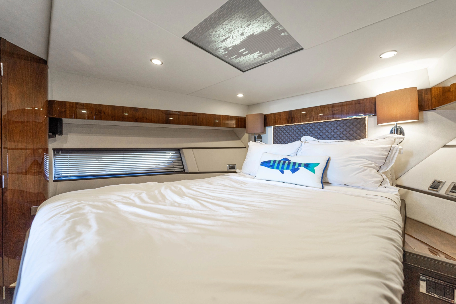 2019 Fairline Squadron 53