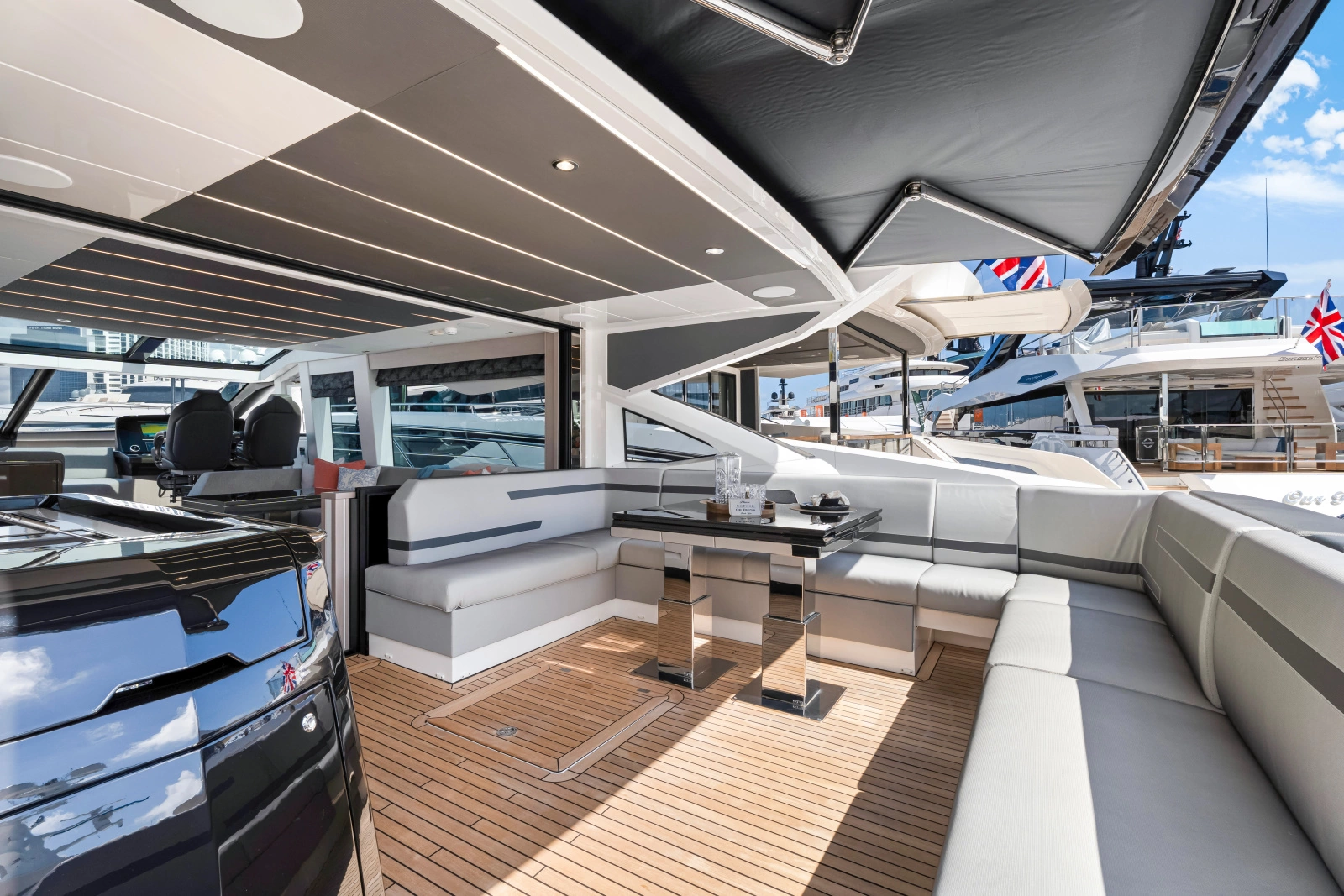 PREDATOR 75 75ft Sunseeker Yacht For Sale