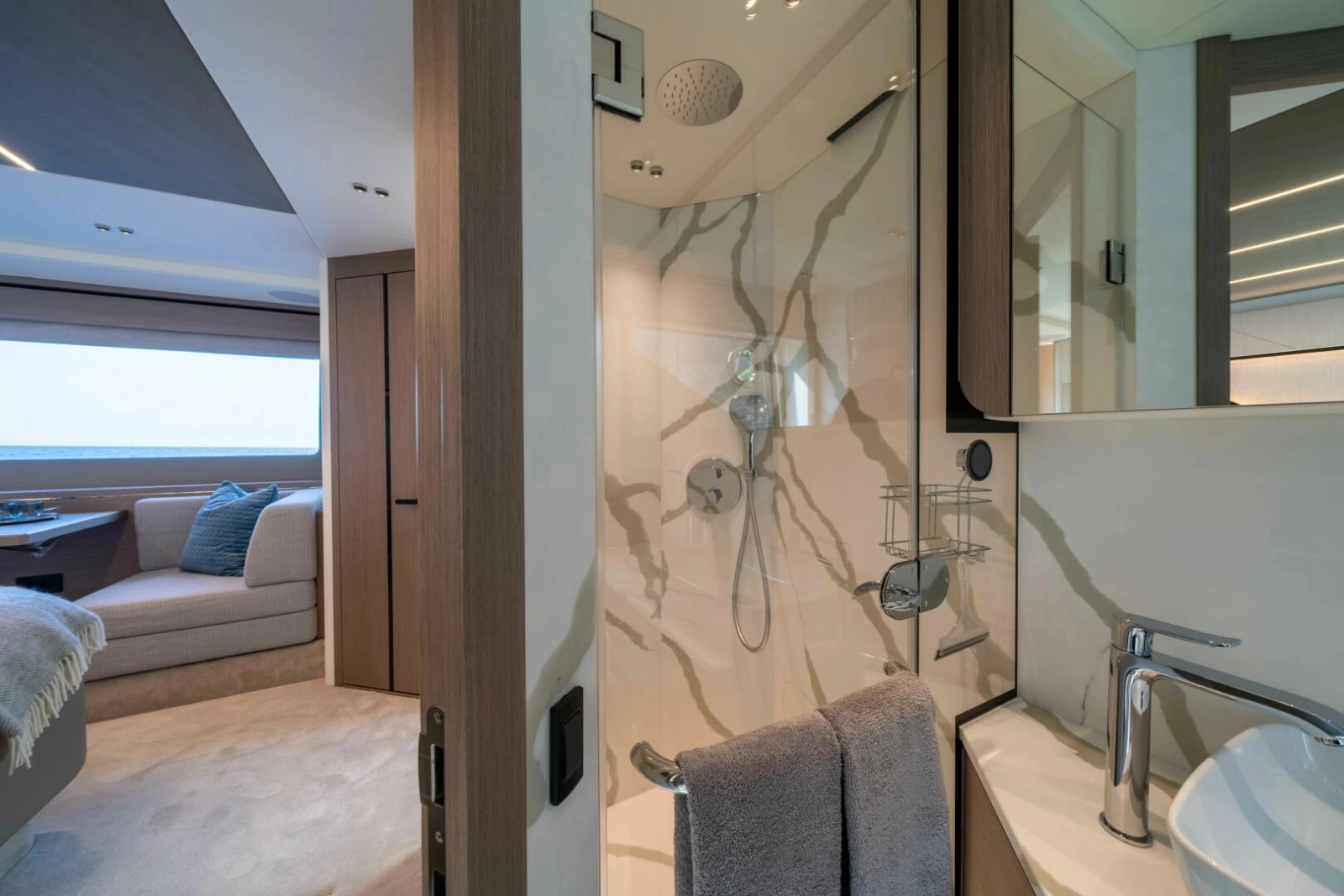 75 SPORT YACHT 75ft Sunseeker Yacht For Sale