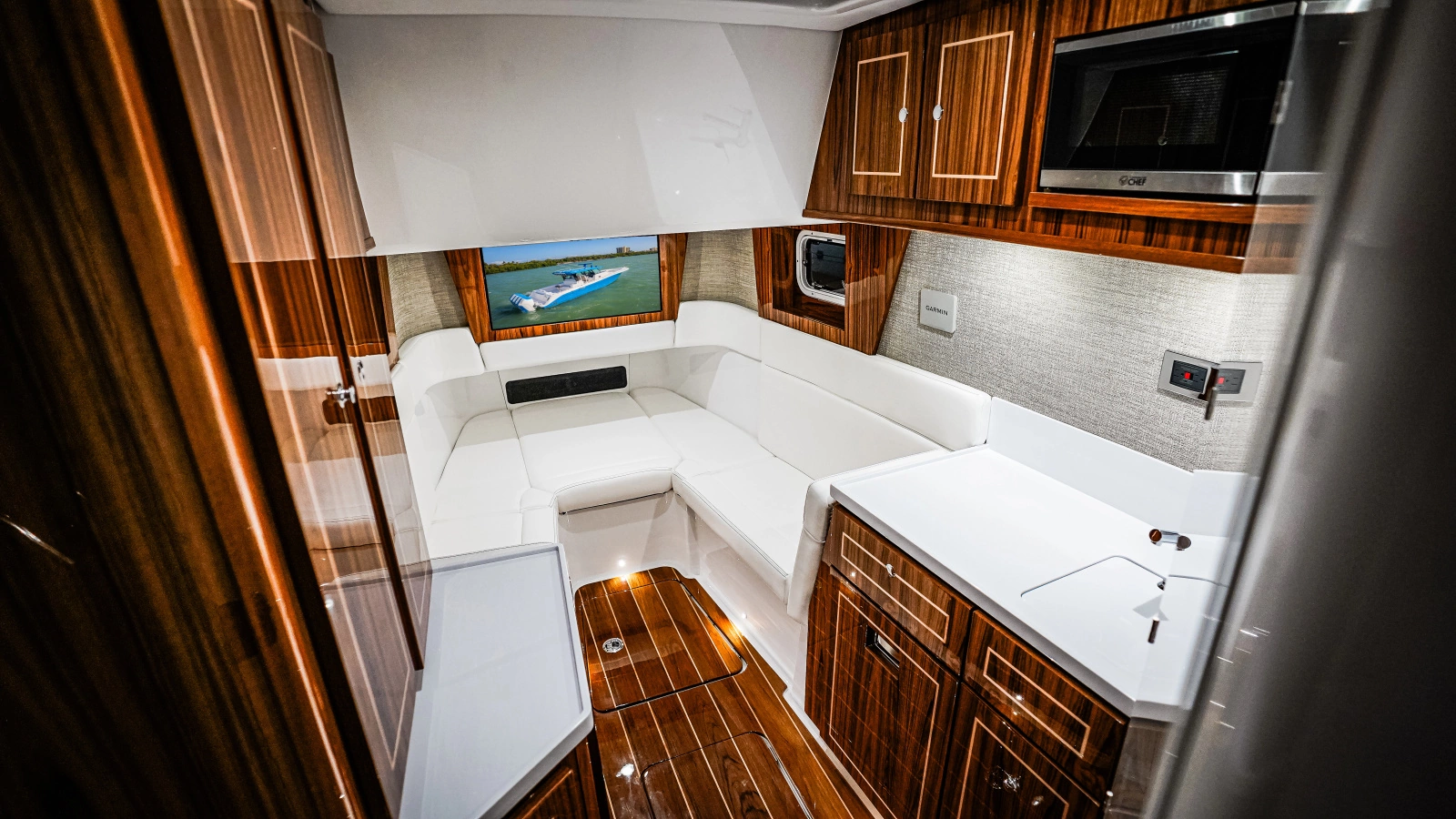 DEALER DEMO 48ft HCB Yacht For Sale