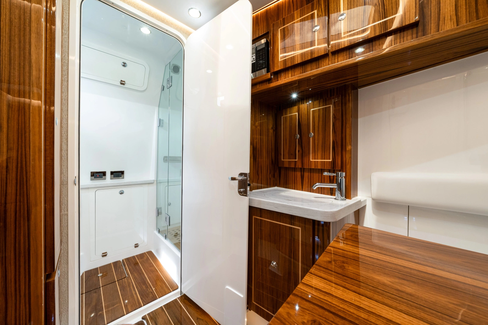 53 Suenos RXV 53ft HCB Yacht For Sale