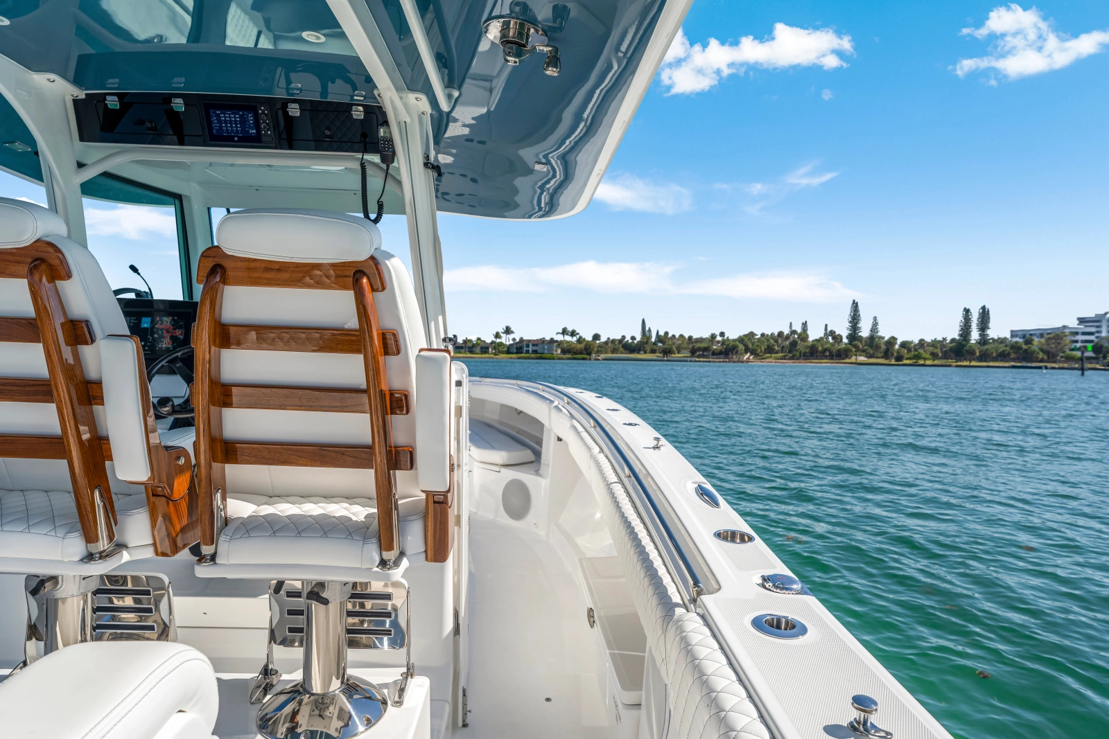 42ft HCB Yacht For Sale