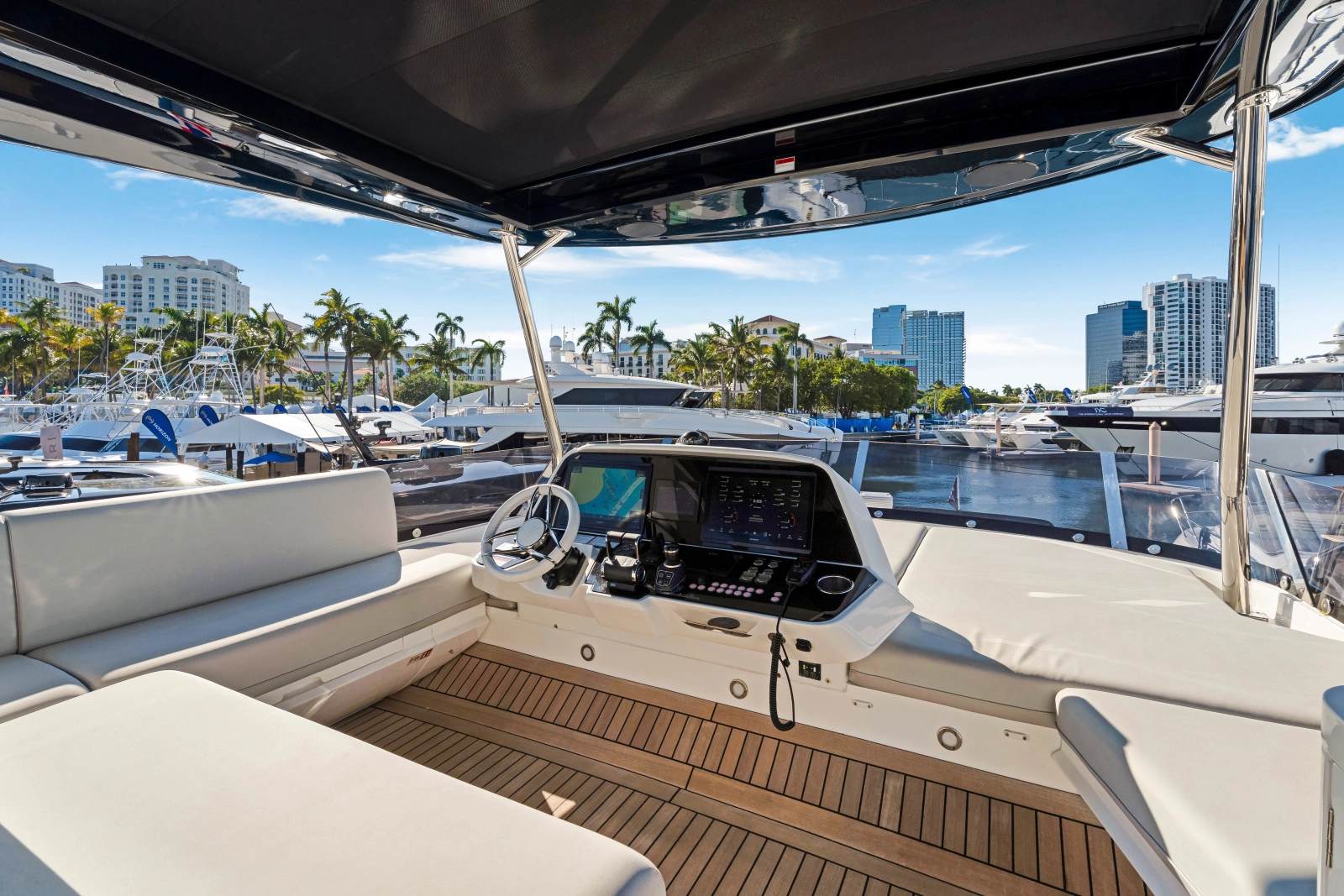 MANHATTAN 68 68ft Sunseeker Yacht For Sale