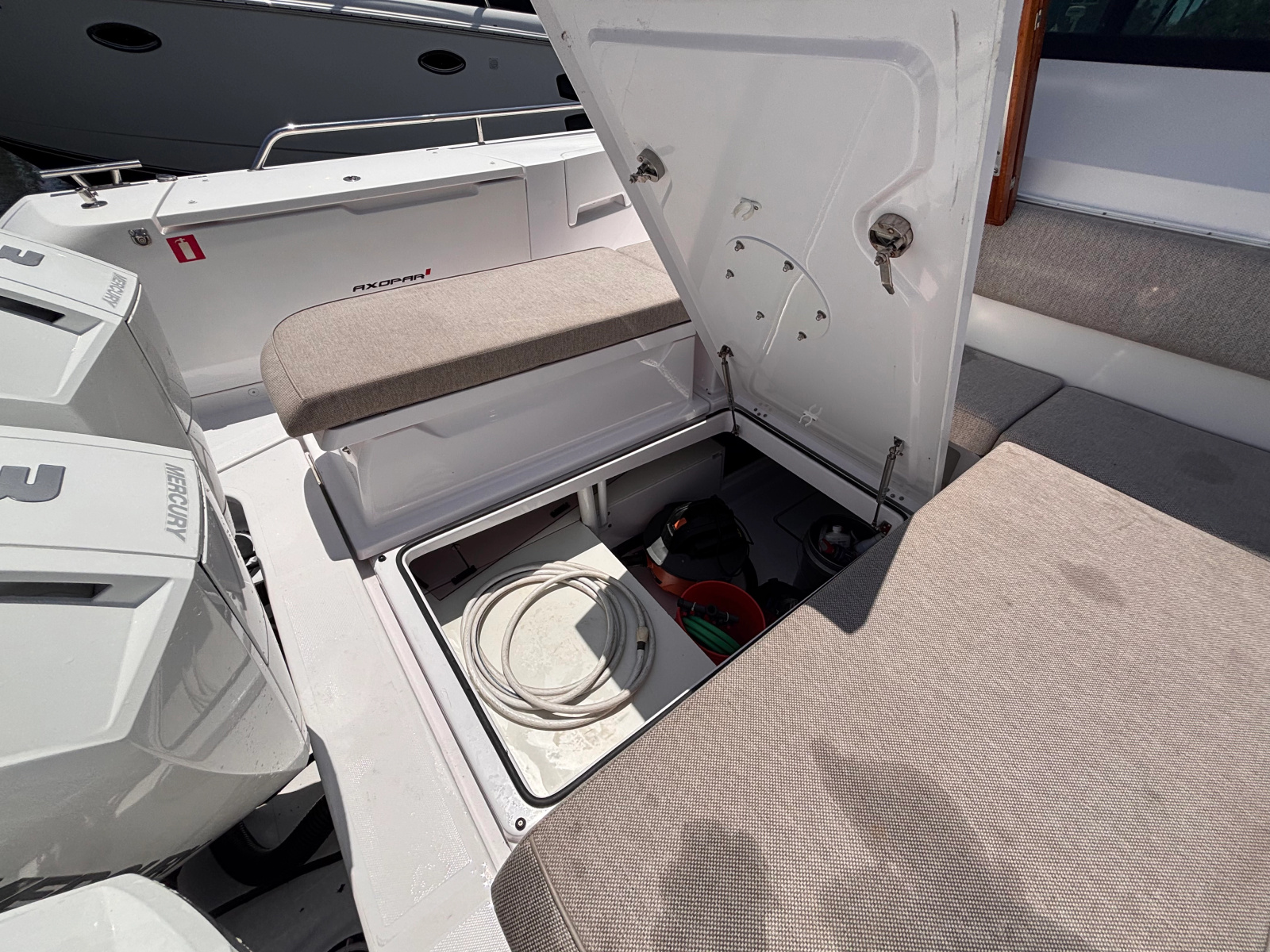 2022 Axopar 45 XC Cross Cabin