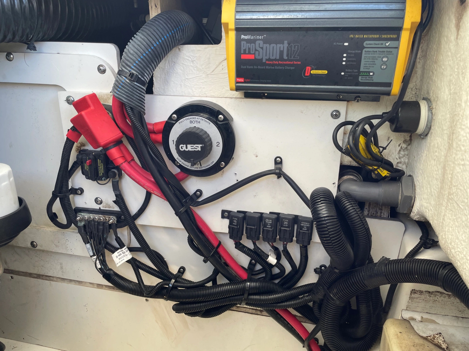 2017 Sea Ray SDX 270