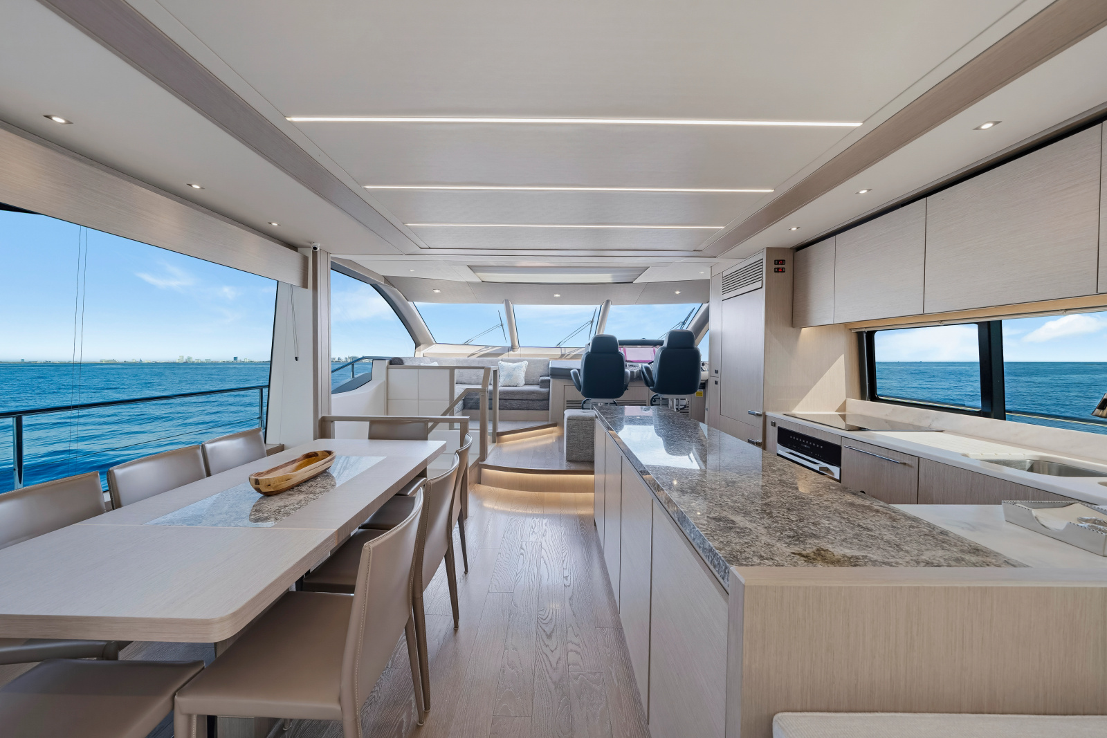 2020 Sunseeker 76 Yacht