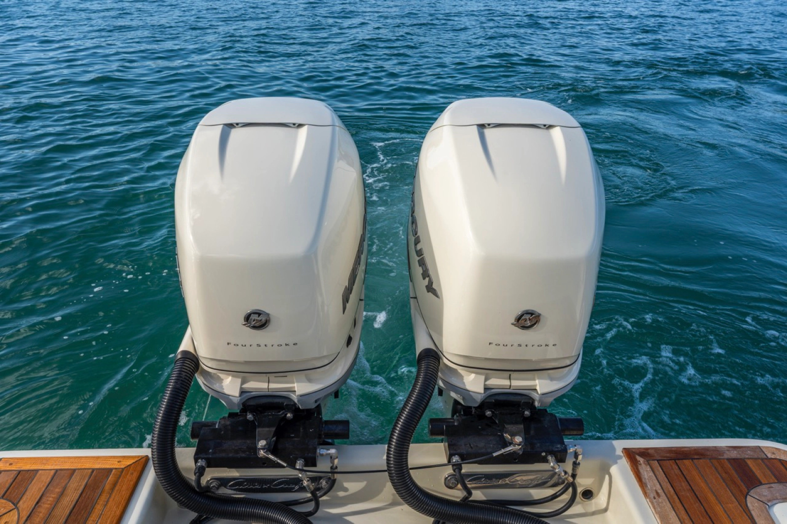 2022 Chris-Craft Catalina 30