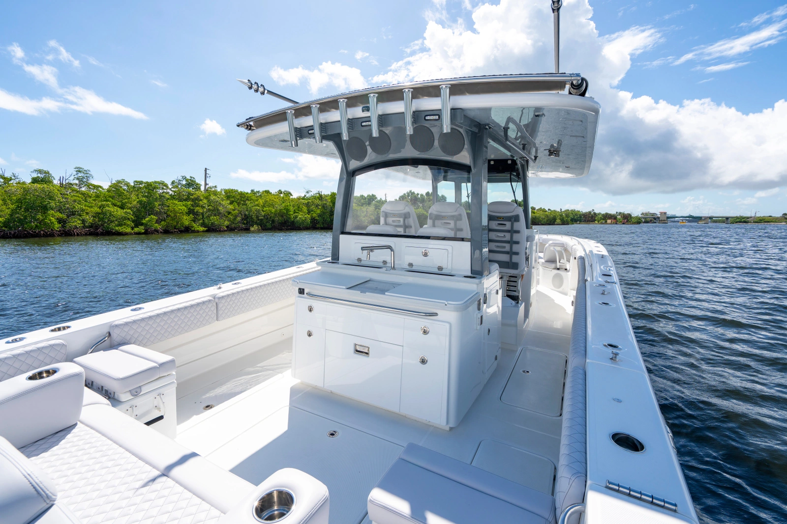 42 Lujo 42ft HCB Yacht For Sale