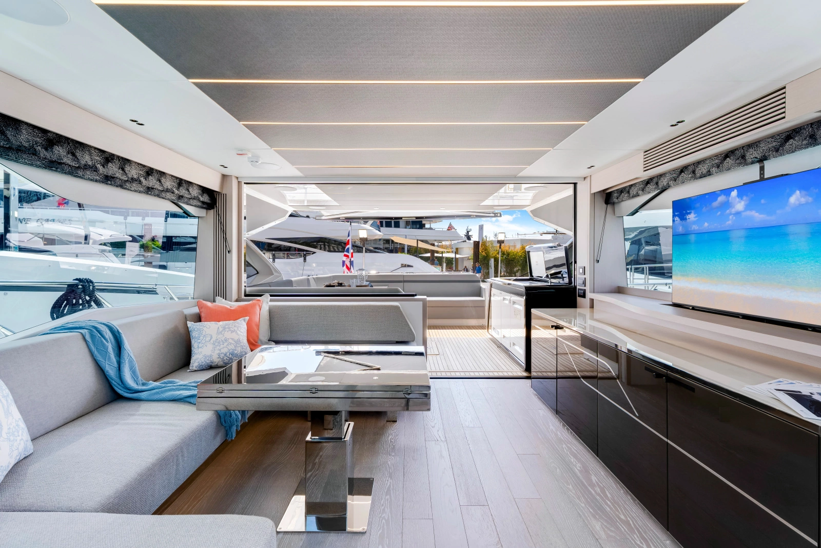 PREDATOR 75 75ft Sunseeker Yacht For Sale