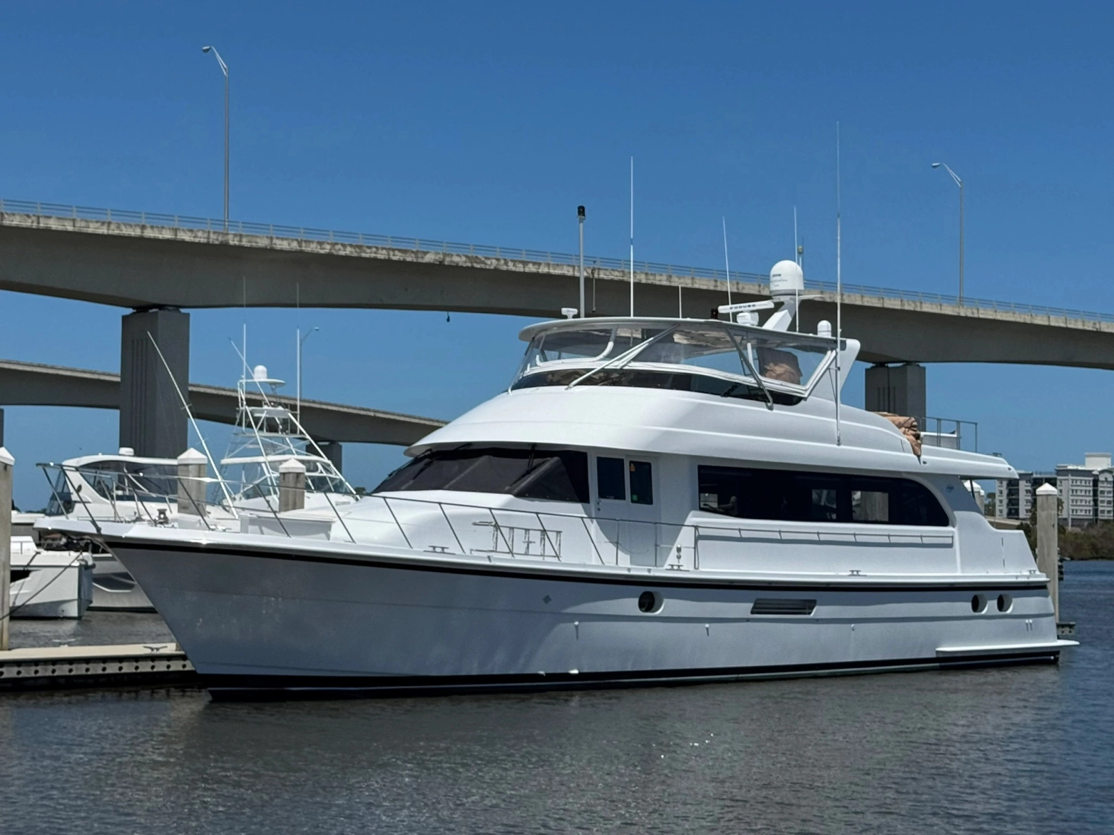 2002 Hatteras 75 MY