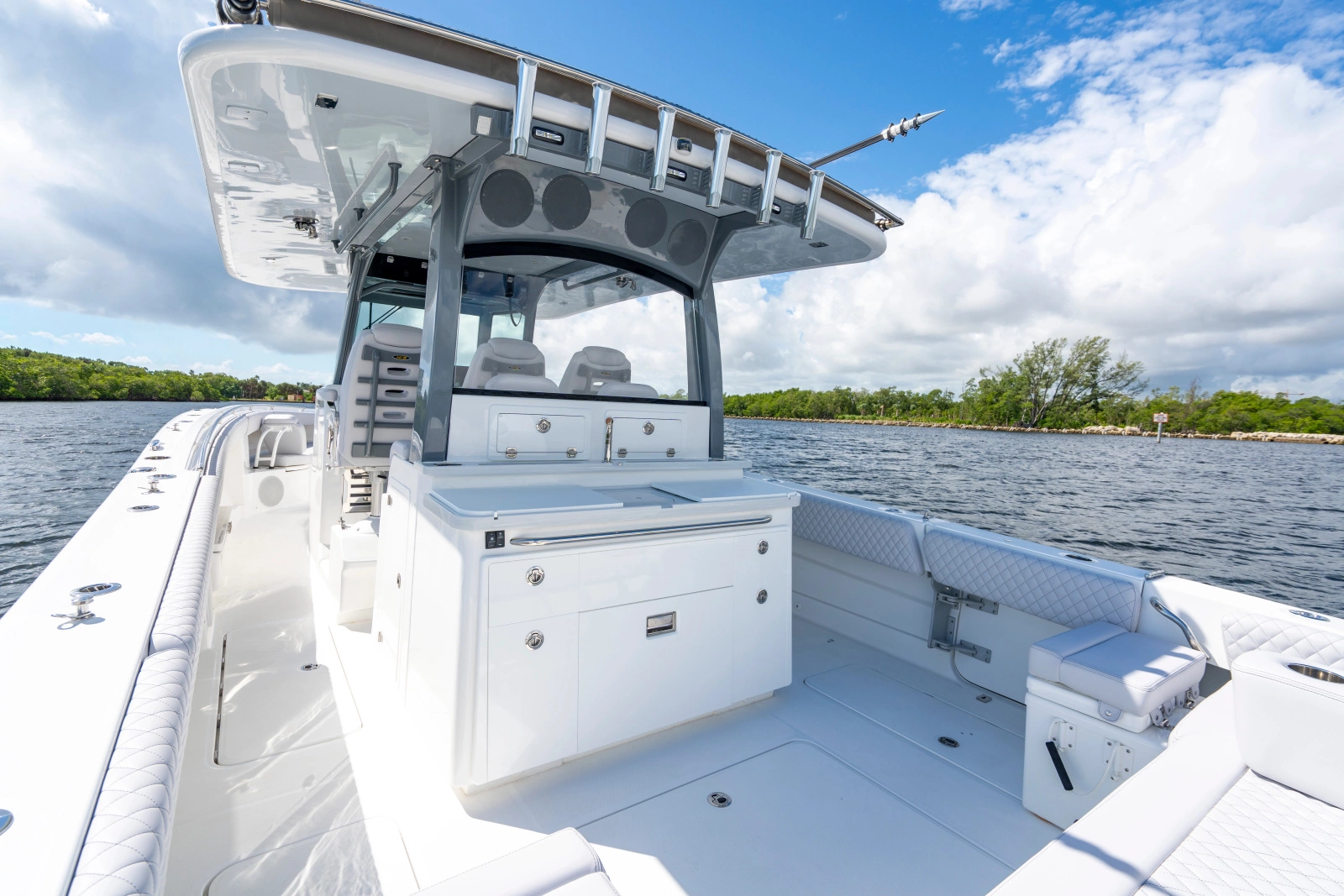 42 Lujo 42ft HCB Yacht For Sale