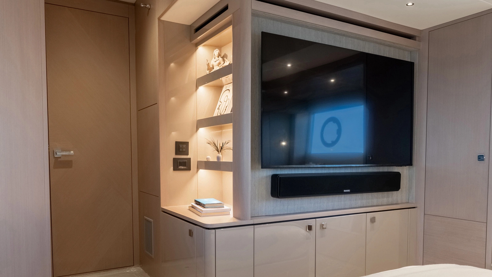 MANHATTAN 56 56ft Sunseeker Yacht For Sale
