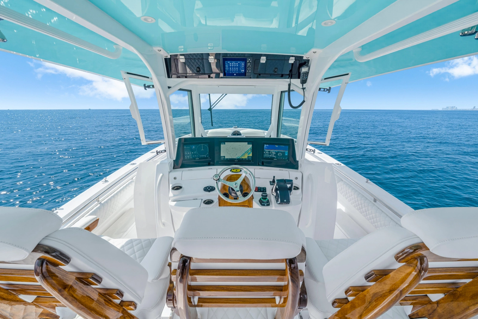 42ft HCB Yacht For Sale