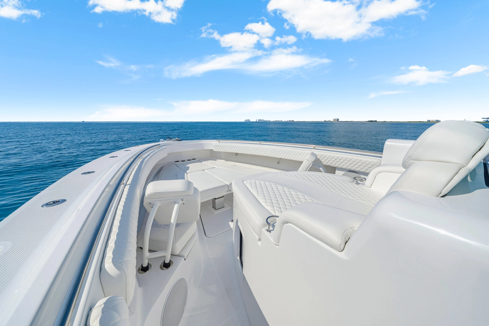 42ft HCB Yacht For Sale