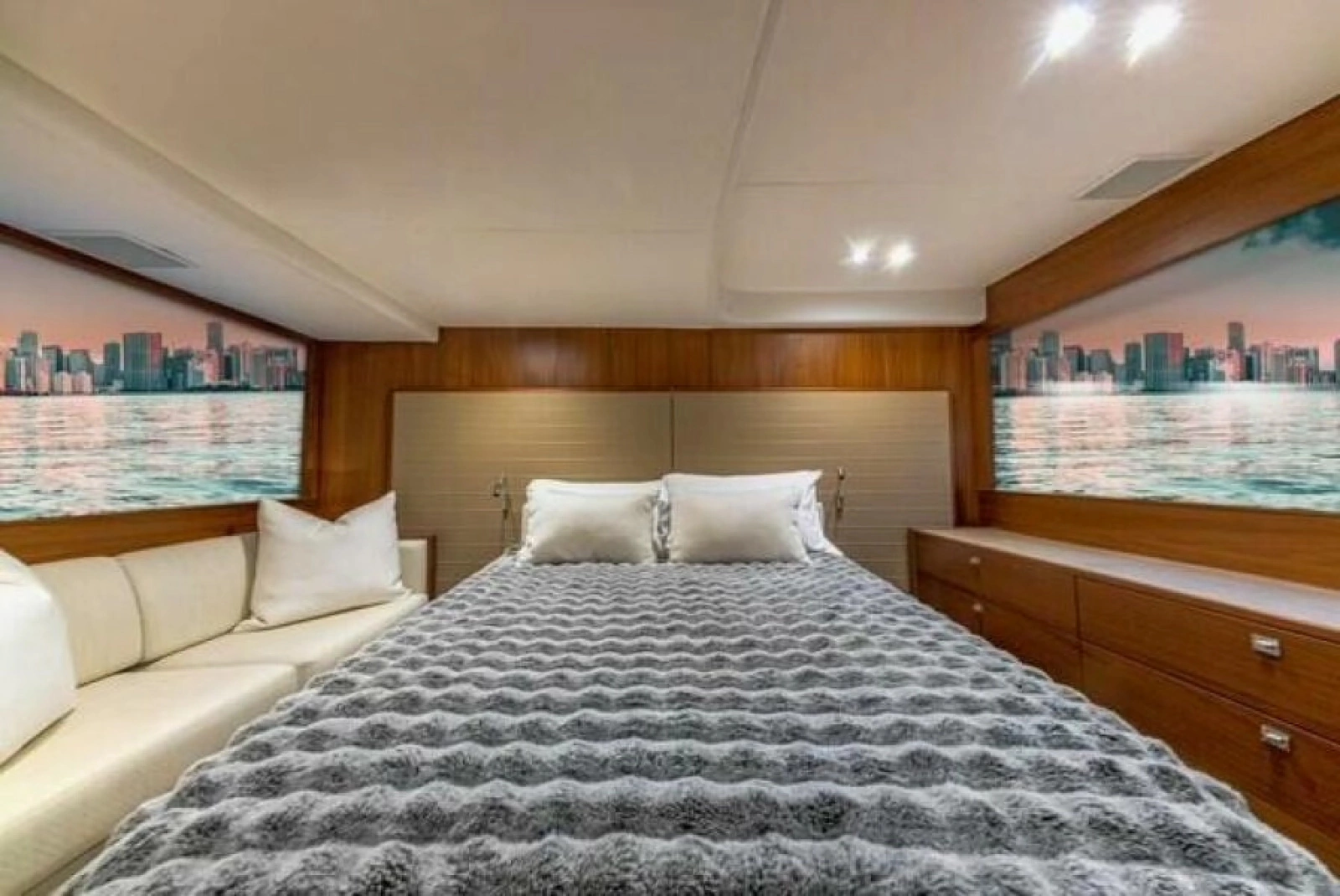 2017 Princess V48