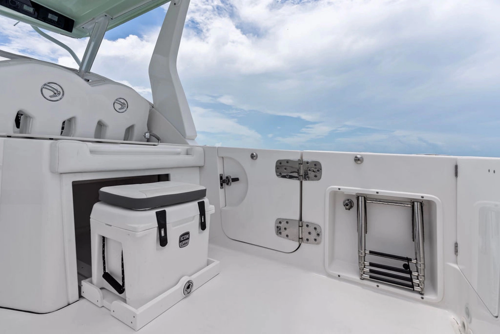 2024 Edgewater 262CX Crossover