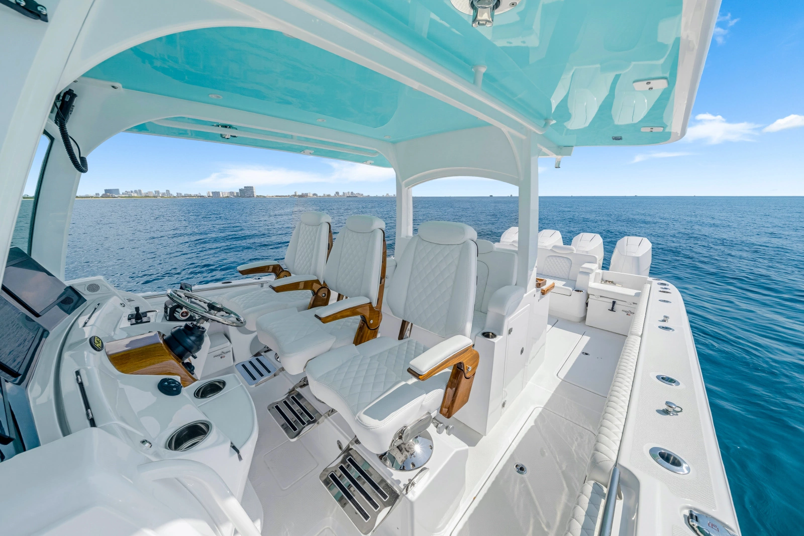 42ft HCB Yacht For Sale