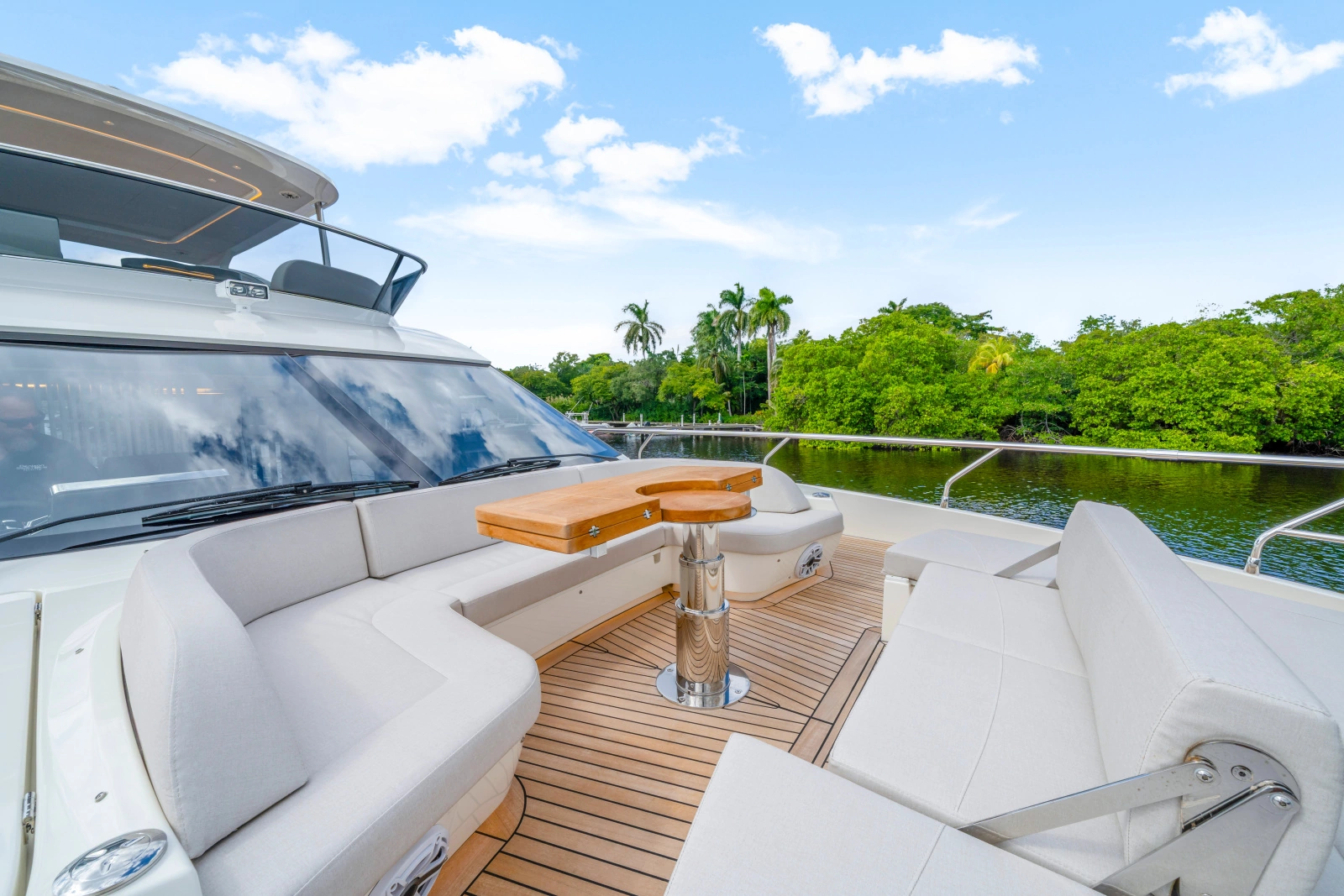 70 FLY 70ft Absolute Yacht For Sale