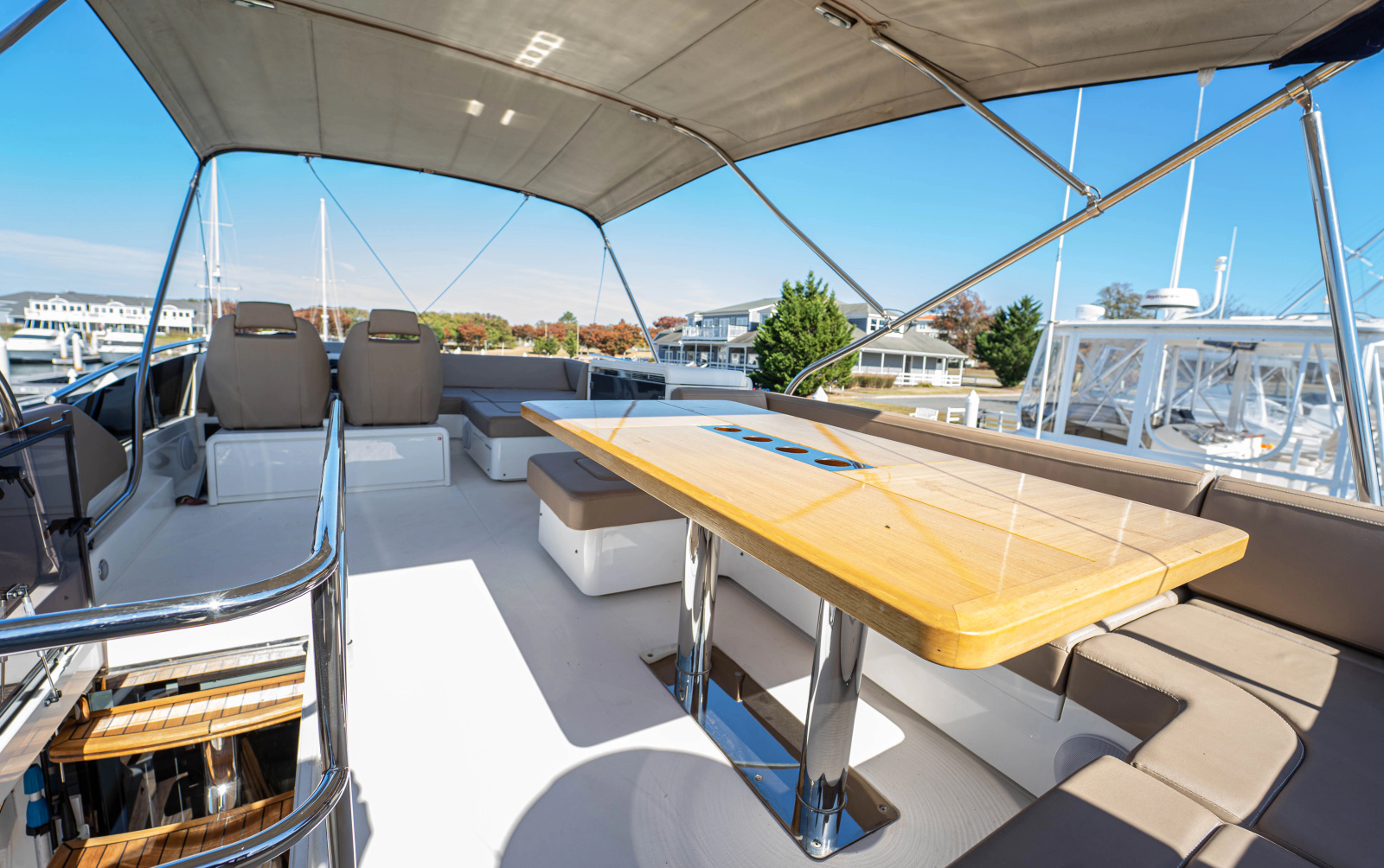2019 Fairline Squadron 53