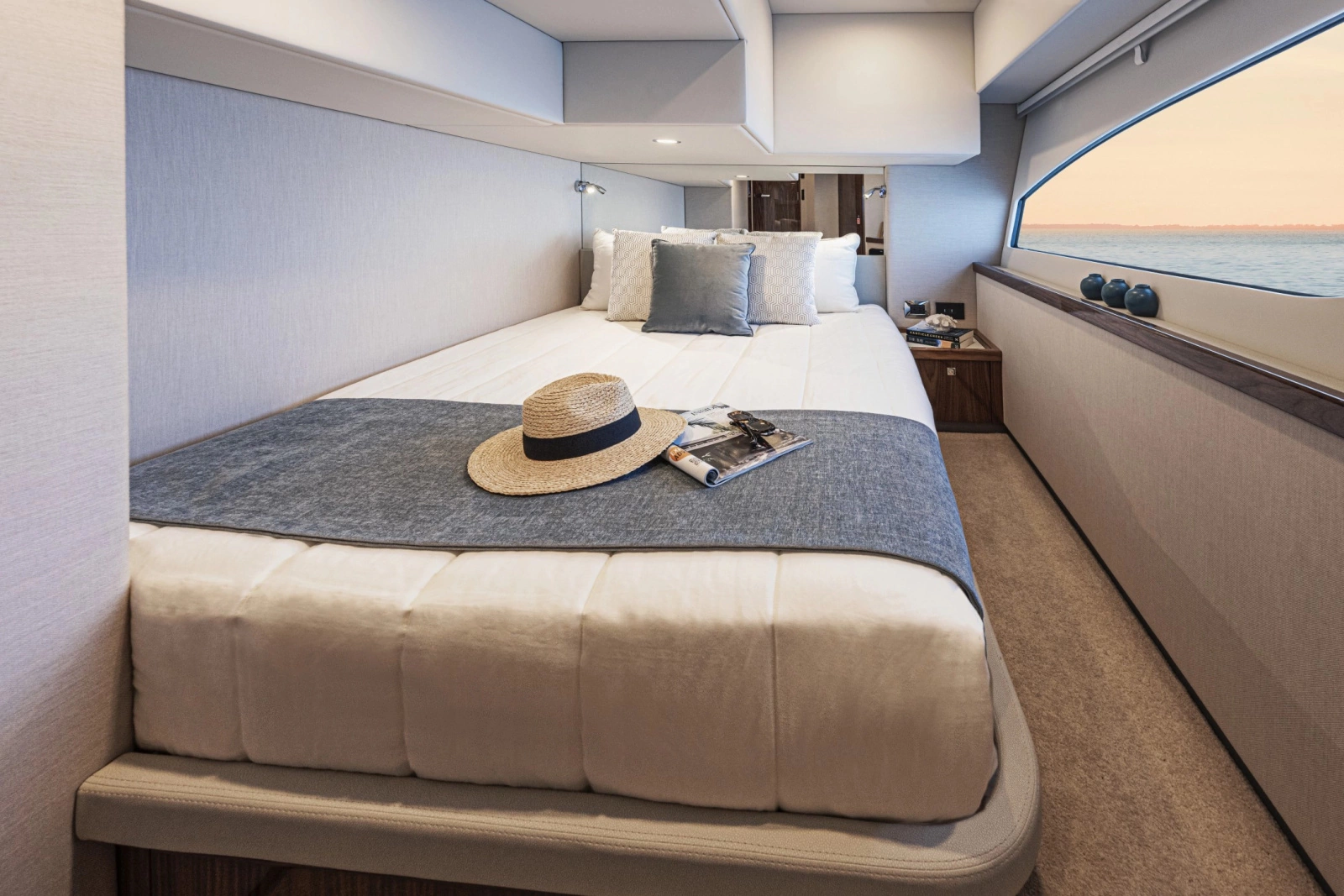 465 SUV 46ft Riviera Yacht For Sale