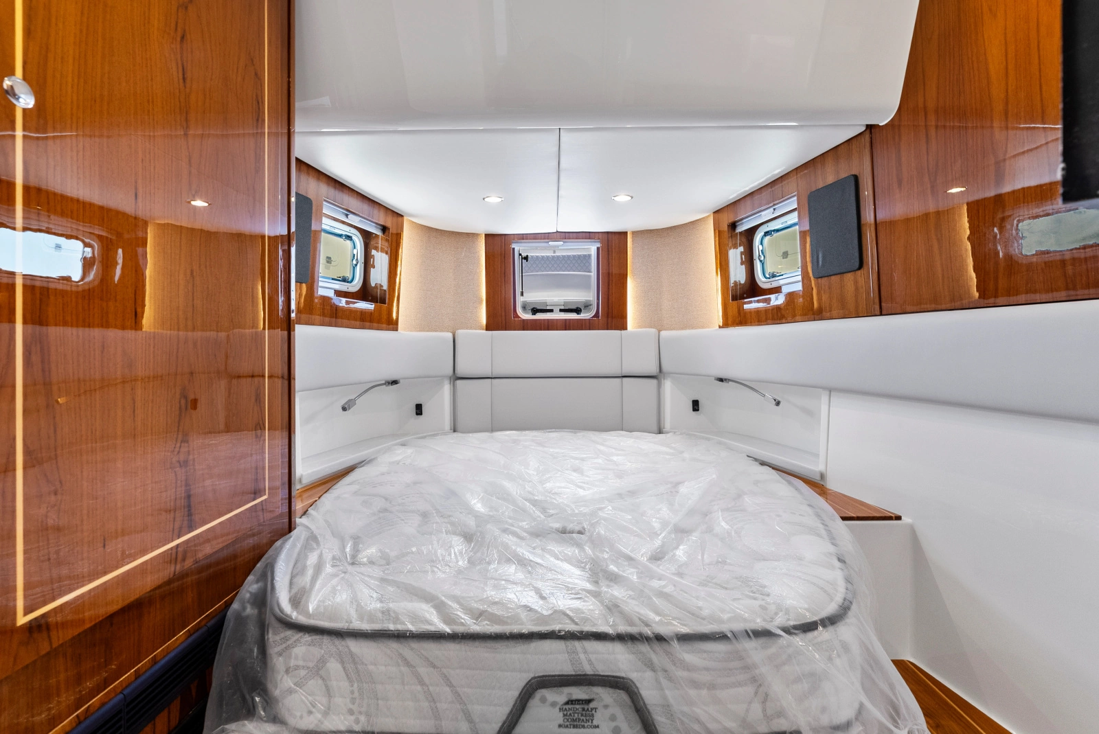 56ft HCB Yacht For Sale