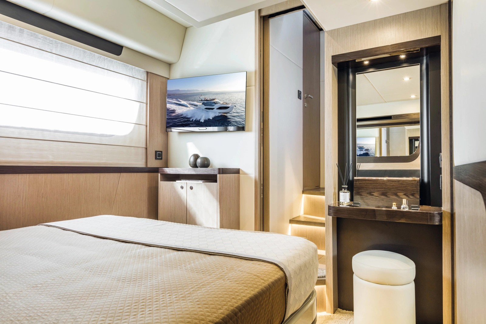 47 FLY 47ft Absolute Yacht For Sale