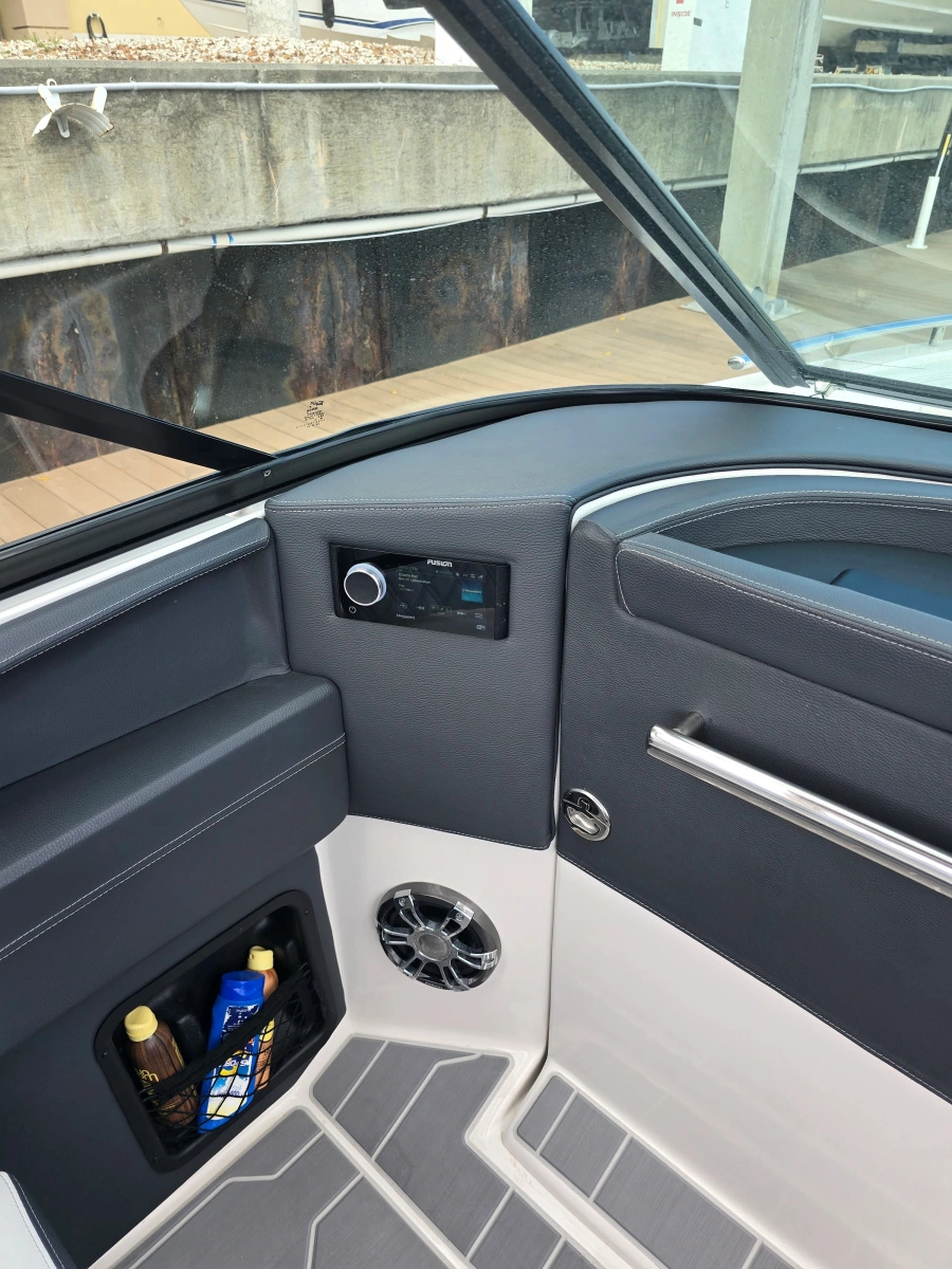 2023 Regal 29 OBX