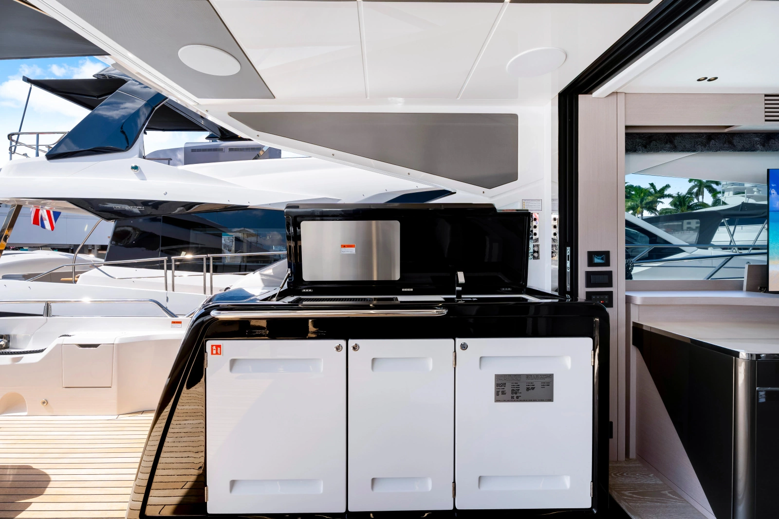 PREDATOR 75 75ft Sunseeker Yacht For Sale