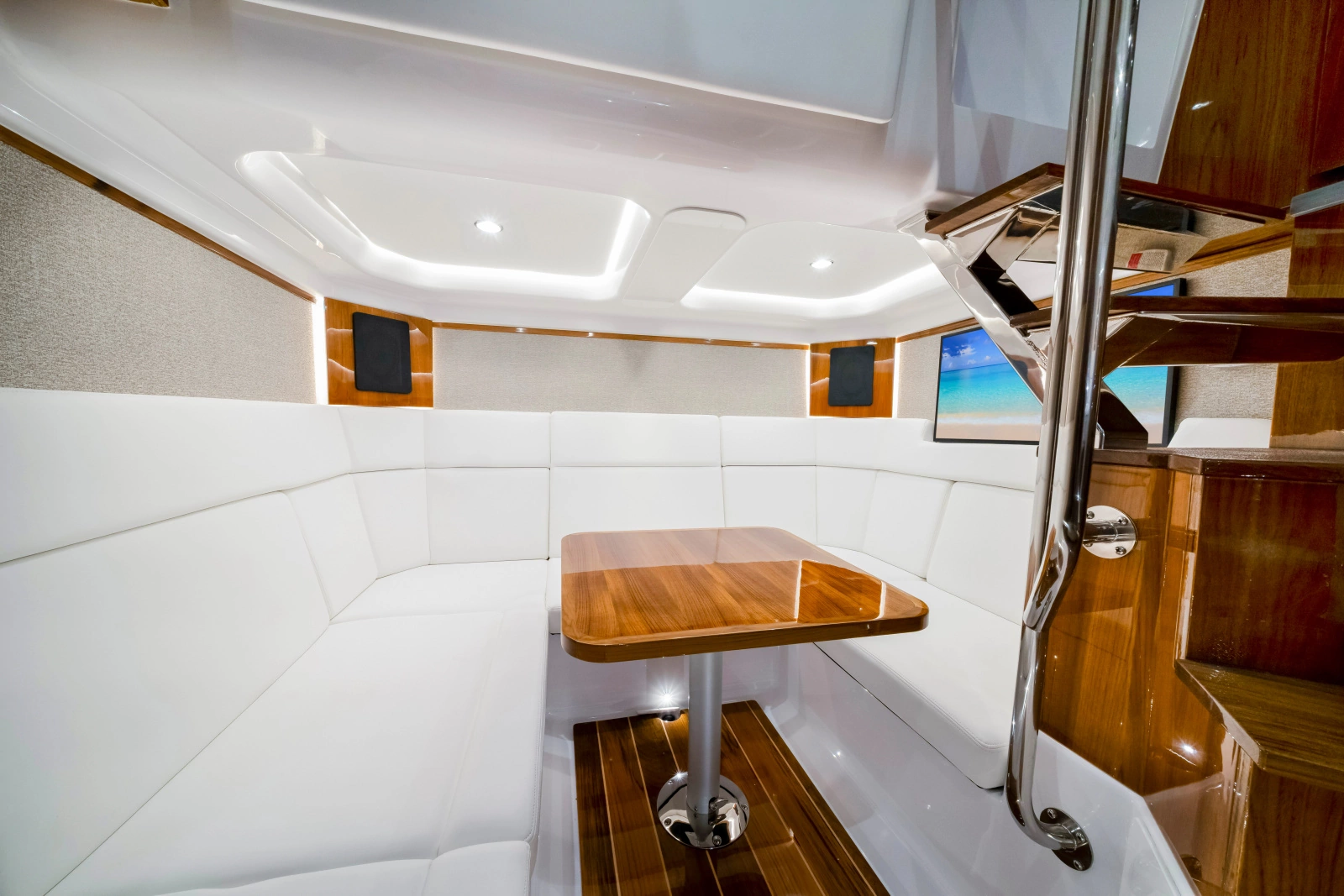 56ft HCB Yacht For Sale