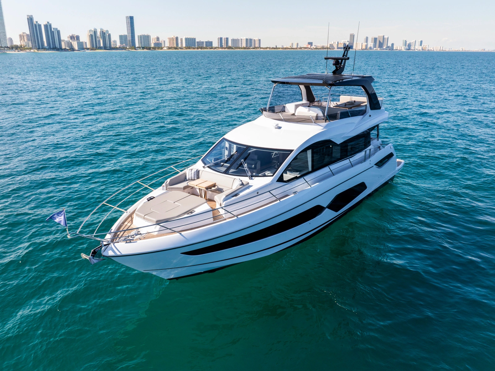 MANHATTAN 68 68ft Sunseeker Yacht For Sale