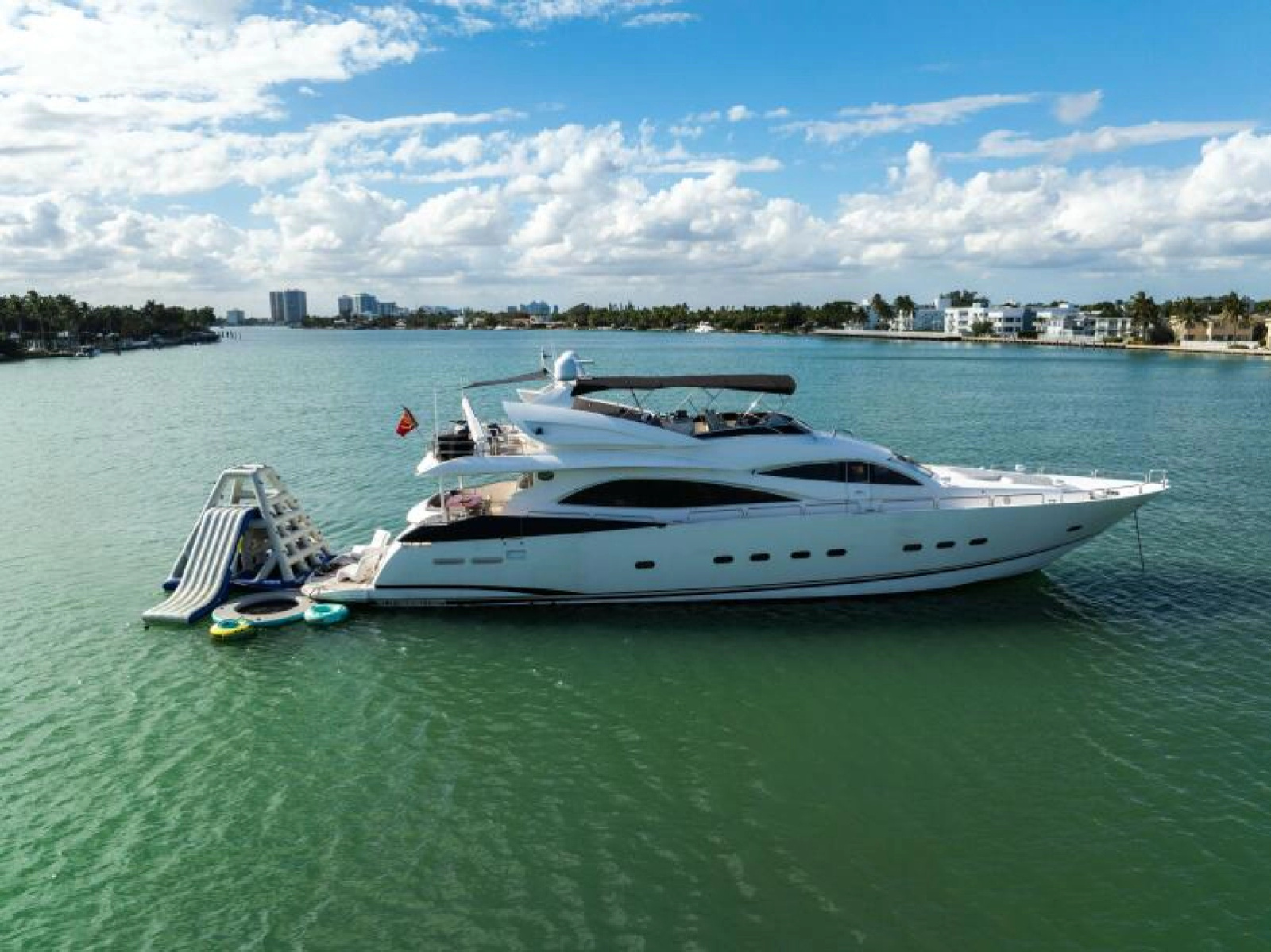 2003 Sunseeker 94 Yacht